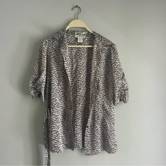 Pretty Button Down Blouse - Picture 3 of 8